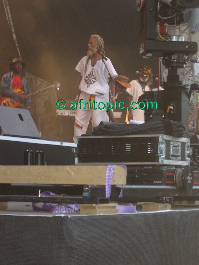 ../Images/14-160706c 160.jpg